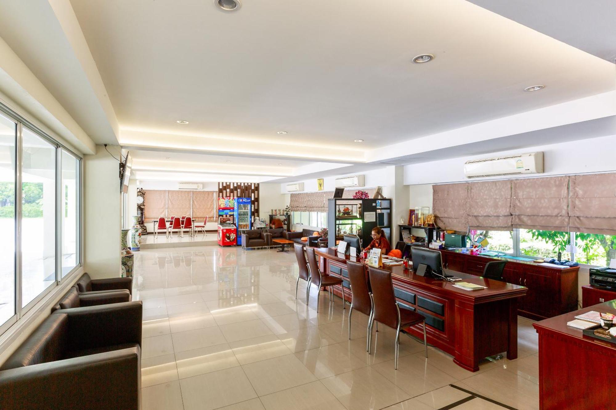 Khách sạn Dancenter Vresotel